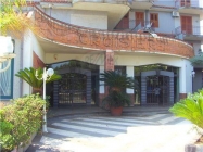 Villa a Santa Venerina a 3500€ al mese